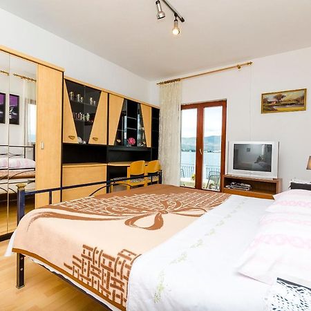 Apartments Marijana โตรกีร์ ภายนอก รูปภาพ