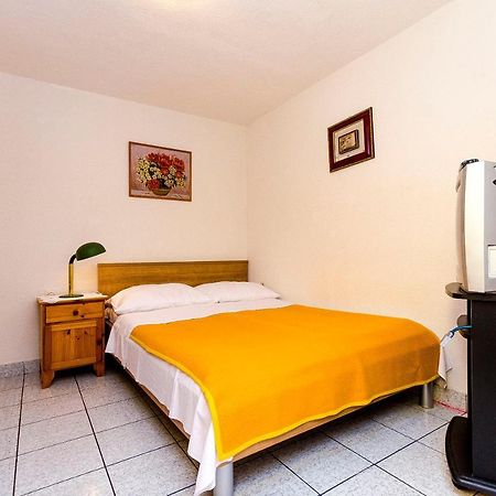 Apartments Marijana โตรกีร์ ภายนอก รูปภาพ