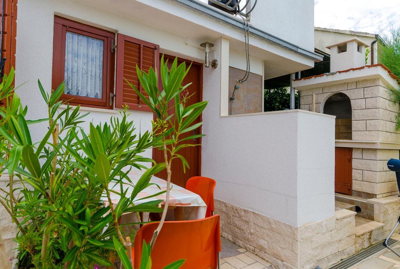 Apartments Marijana โตรกีร์ ภายนอก รูปภาพ