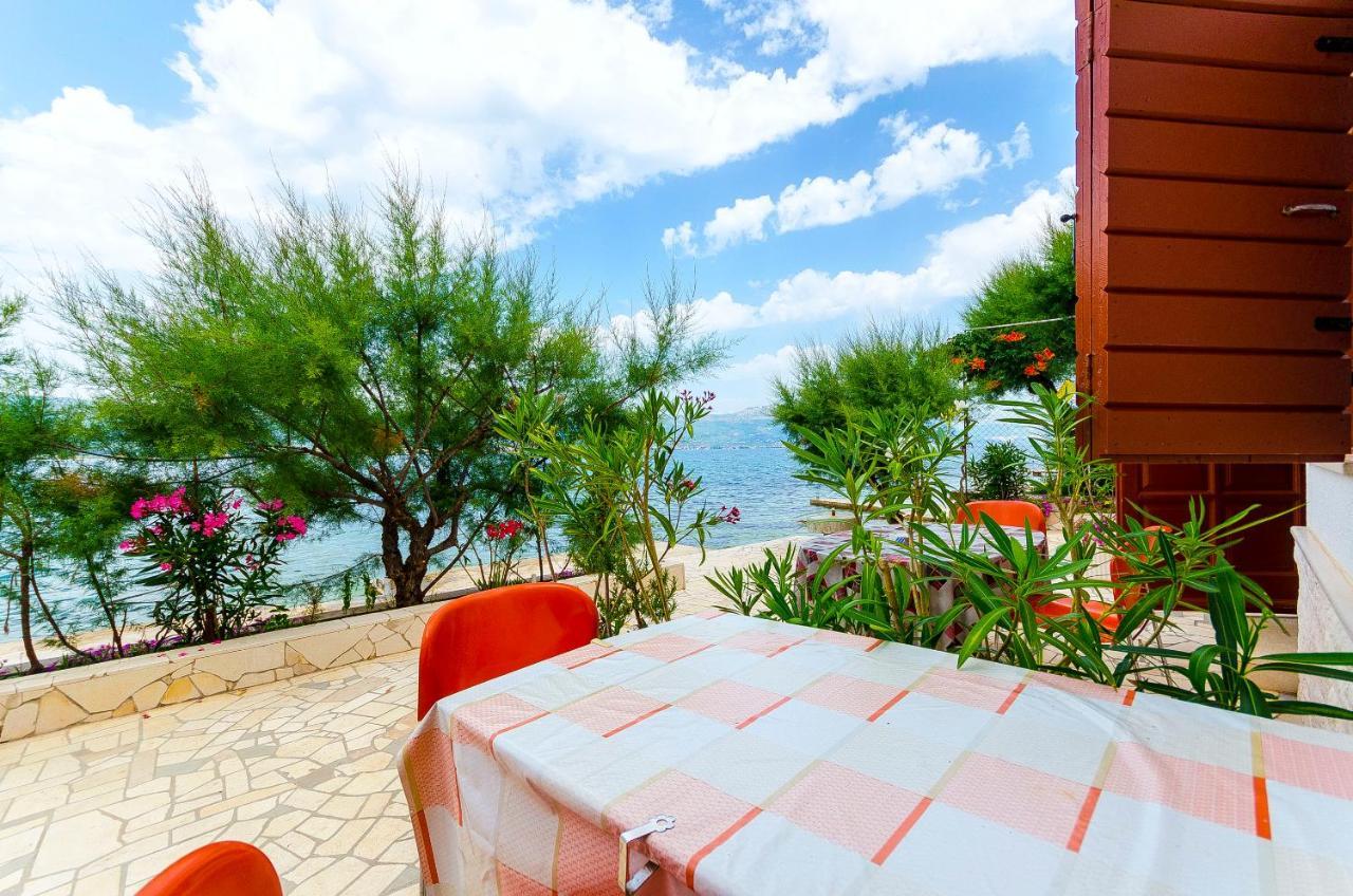 Apartments Marijana โตรกีร์ ภายนอก รูปภาพ