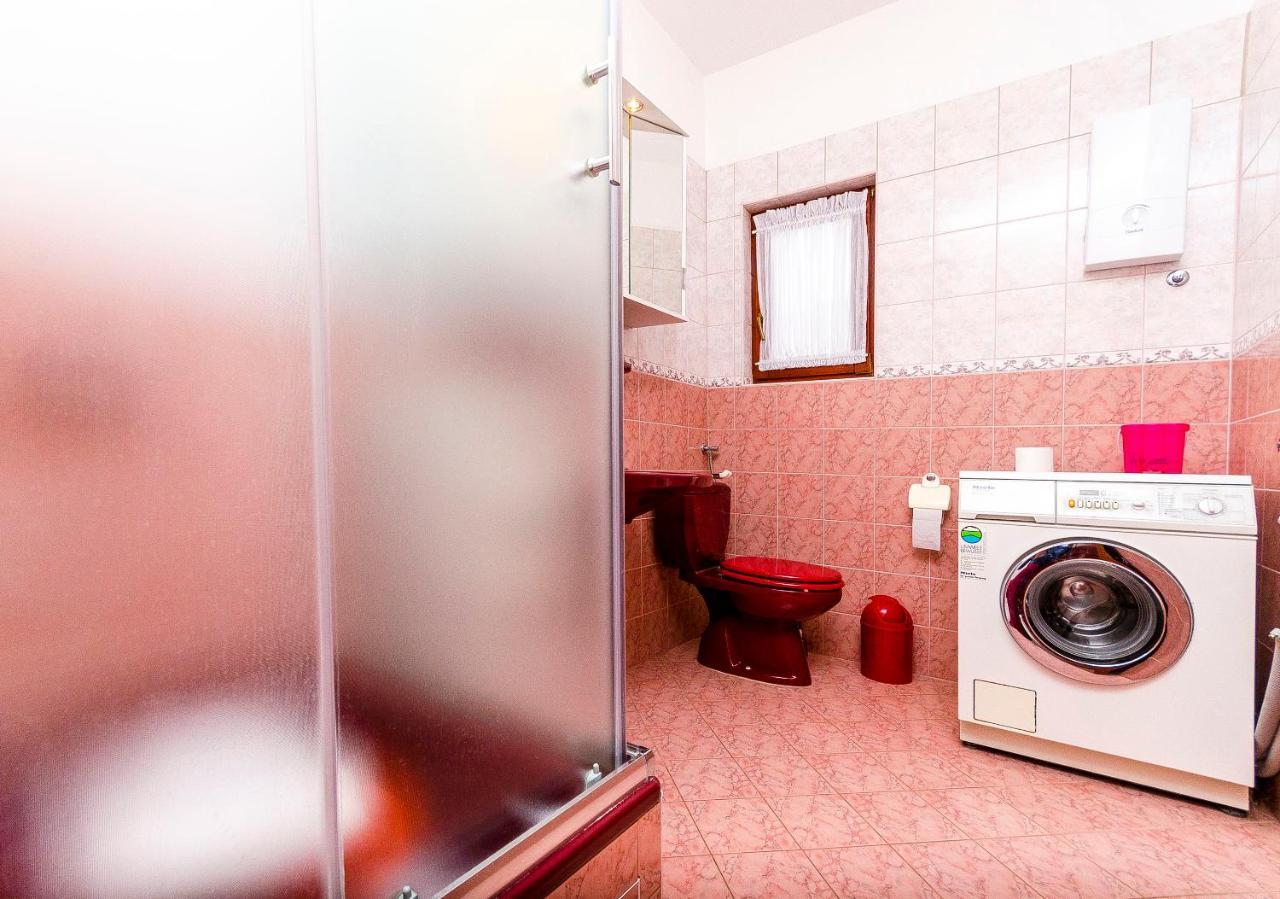 Apartments Marijana โตรกีร์ ภายนอก รูปภาพ
